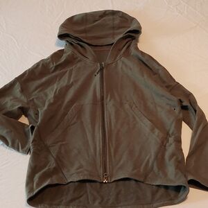 Lululemon women's 6 zip-up sweatshirt